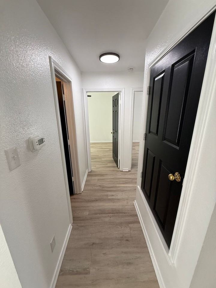 3713 Devonaire Dr - Photo 7 of 12