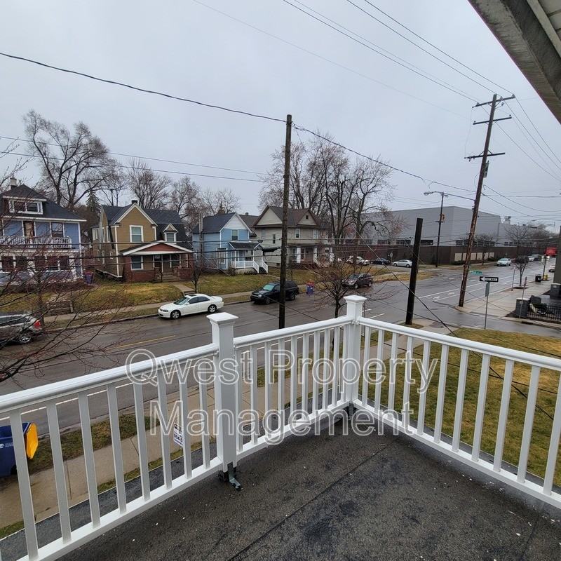 1115 Fulton St E #2 - Photo 7 of 7