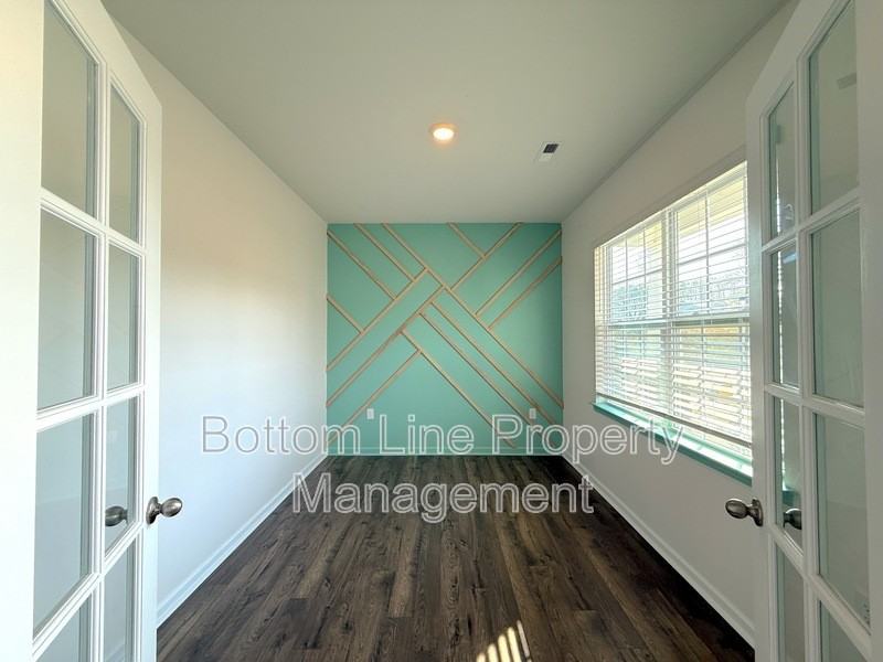 347 Carolina Hemlock Dr - Photo 4 of 32