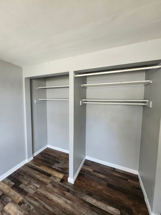 125 Starling Road - Photo 6 of 35