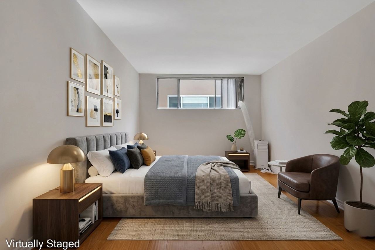 432 N Palm Dr - Photo 2 of 50