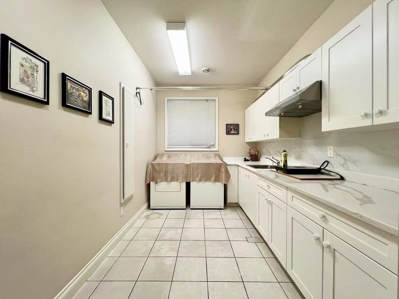 7591 Tweedsmuir Avenue #x - Photo 3 of 8