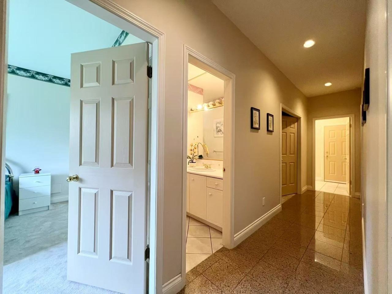 7591 Tweedsmuir Avenue #x - Photo 7 of 8