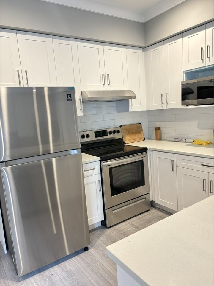 16689 17B Ave - Photo 2 of 4