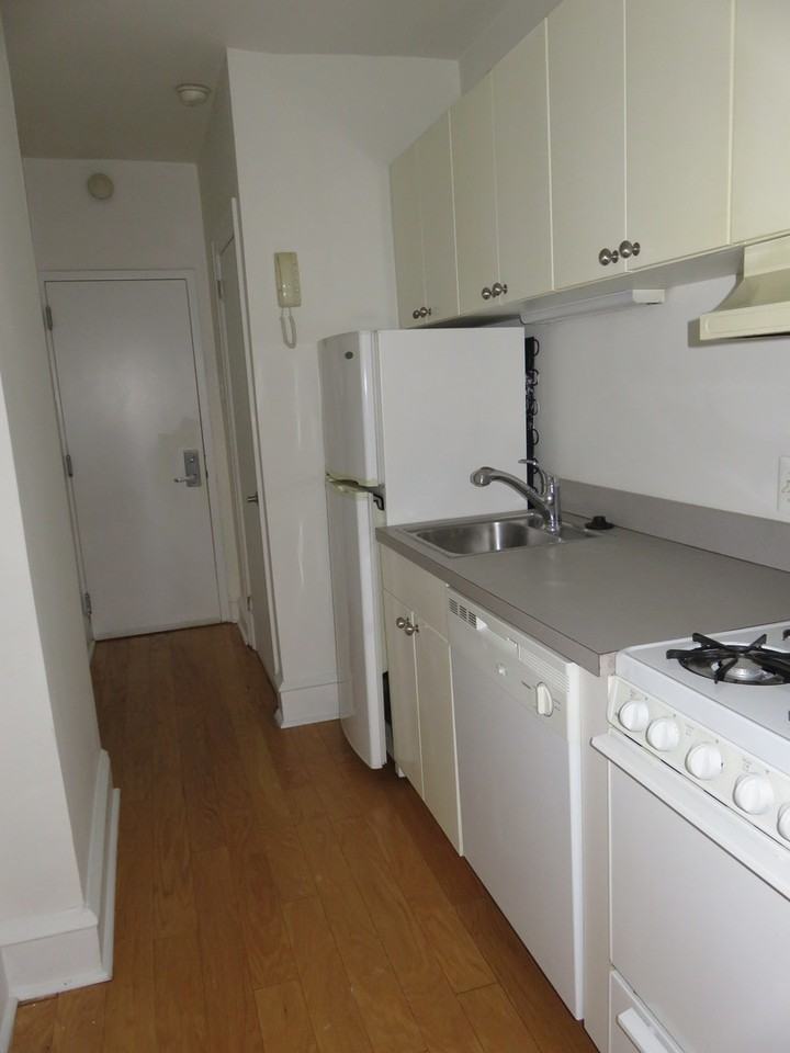 332-34 S 17th St - Photo 7 of 19