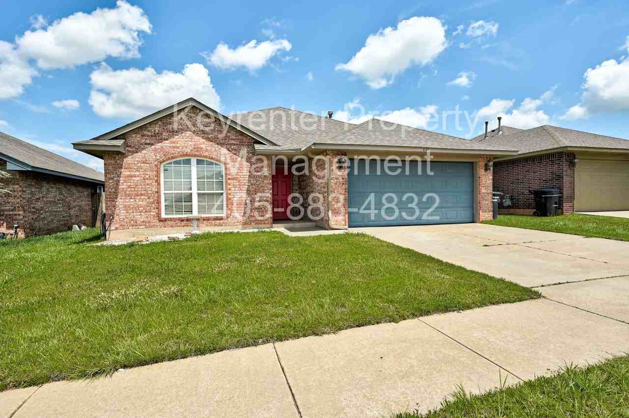609 Sw 38th Pl - Photo 2 of 38