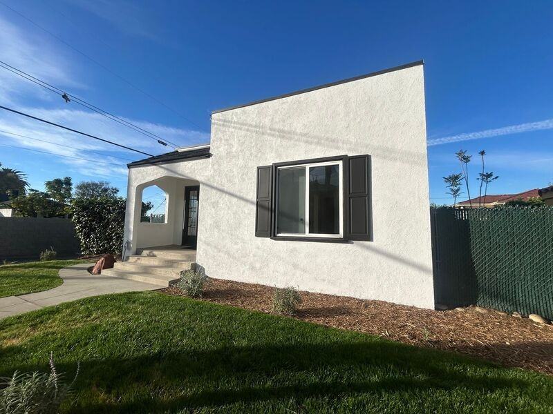 217 N Bel Aire Dr - Photo 2 of 18