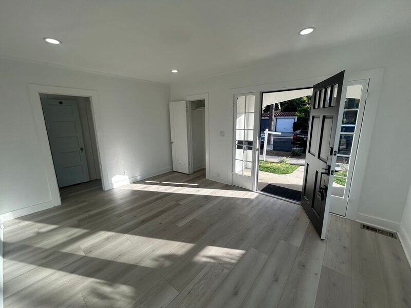 217 N Bel Aire Dr - Photo 4 of 18