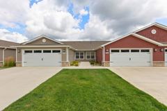 Redwood Vandalia - Photo 1 of 1