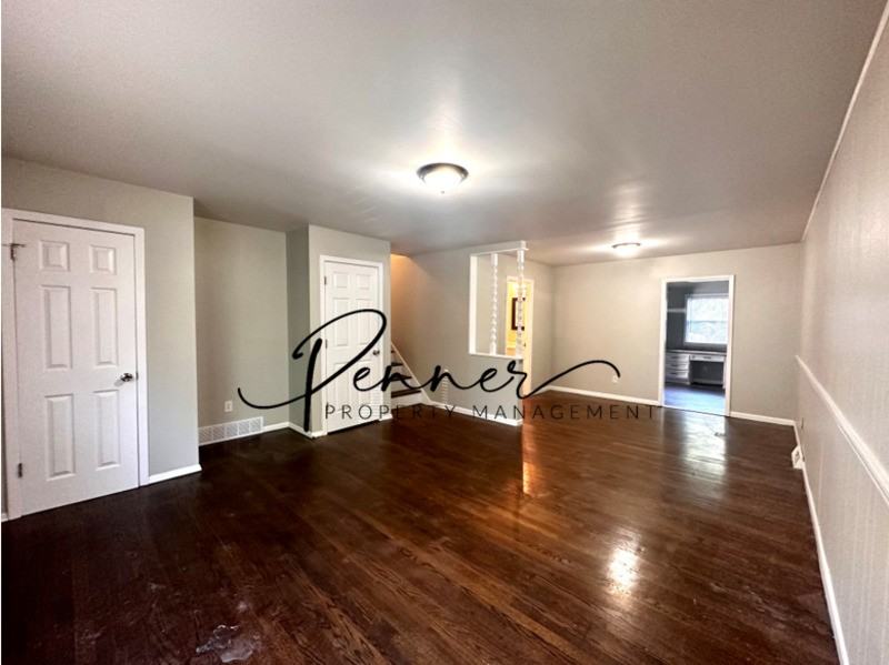 513 Nw Ward Ln - Photo 2 of 14