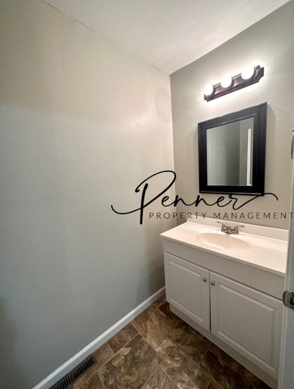 513 Nw Ward Ln - Photo 3 of 14