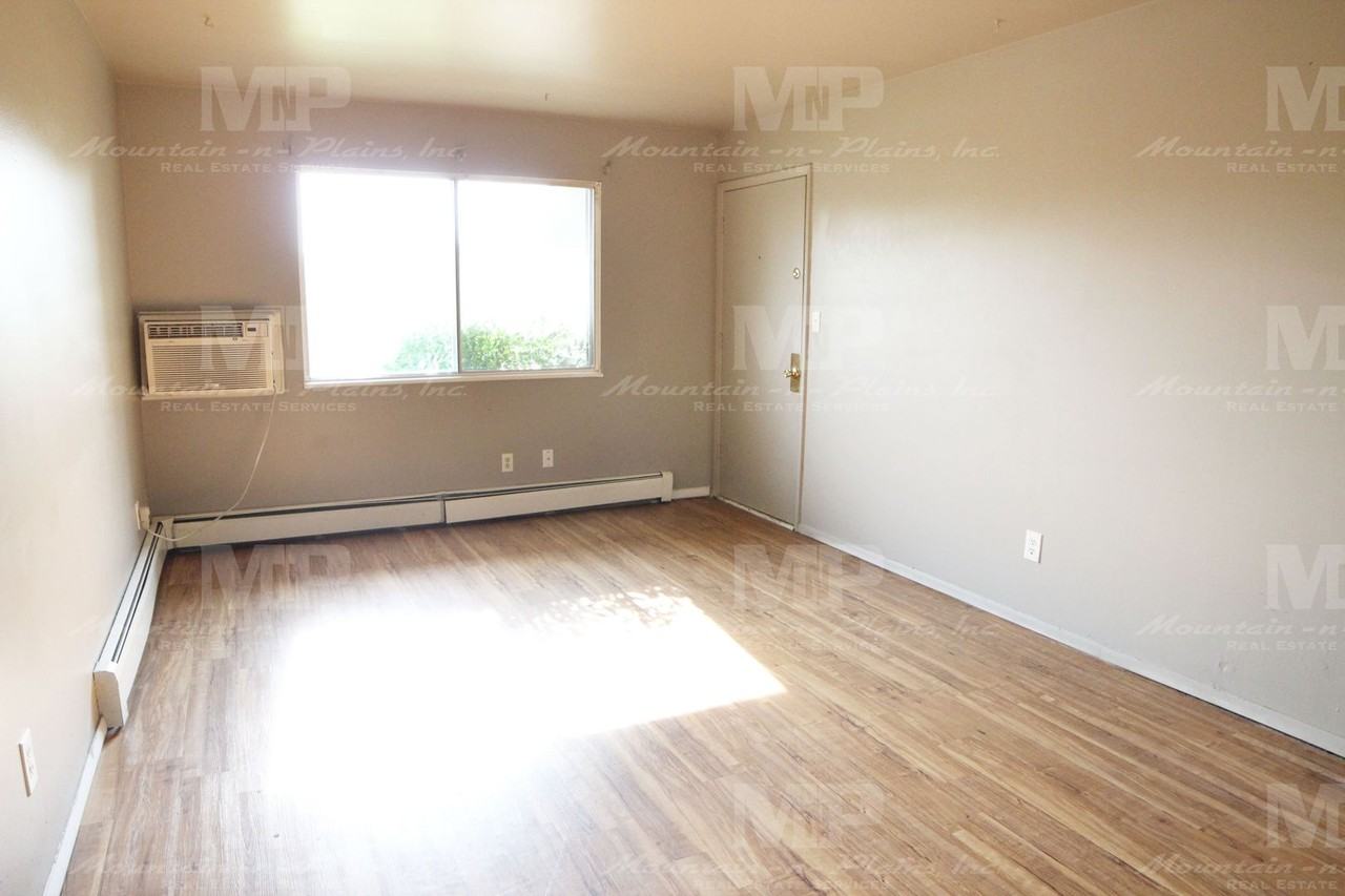 2909 Sumac St #A - Photo 2 of 9