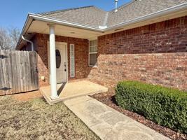 featured image of 11313 Nw 121st Pl