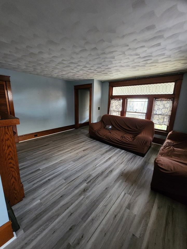 711-713 W 21st St 1st Fl #711 - Photo 4 of 8