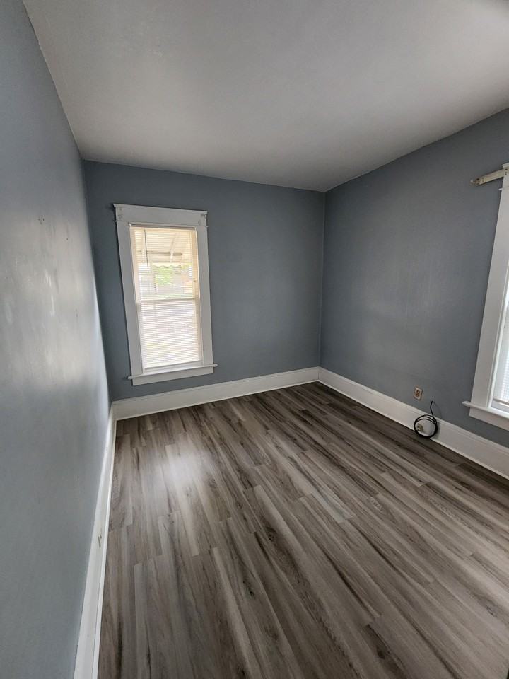 711-713 W 21st St 1st Fl #711 - Photo 6 of 8