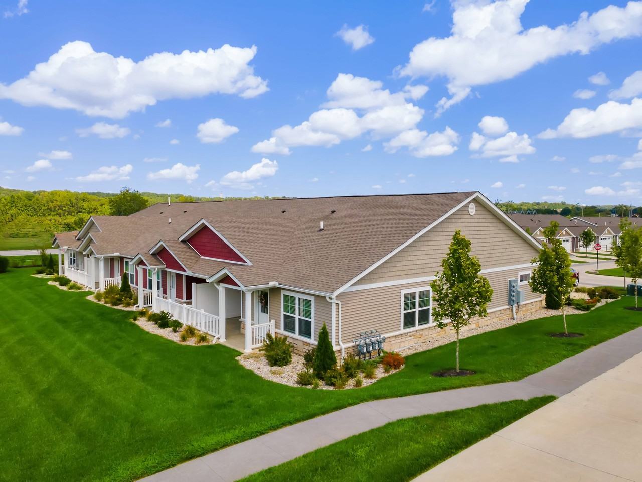 Redwood South Lebanon - Photo 3 of 19