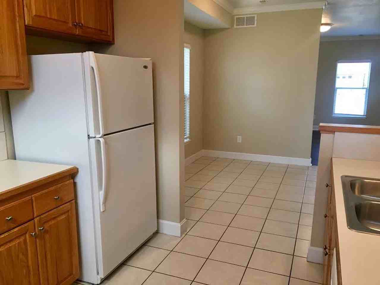 6314 Lakeside Ln - Photo 7 of 21