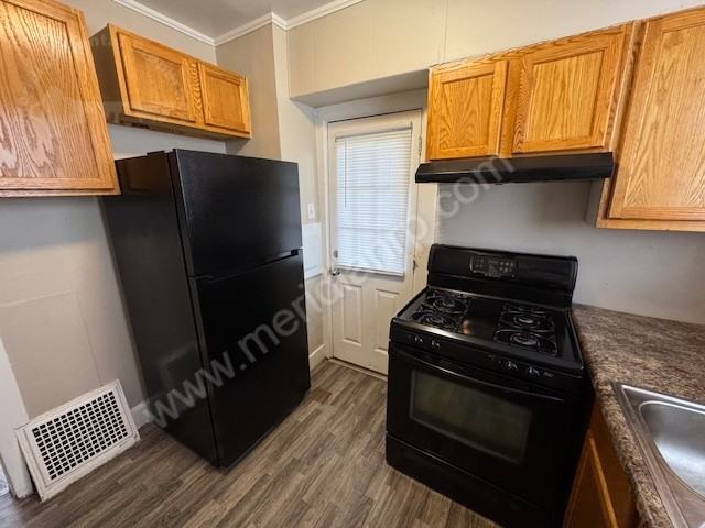 2136 Brooklyn Ave #1 - Photo 6 of 12