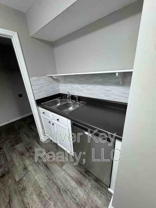 236 Willow Creek Dr #6 - Photo 6 of 14