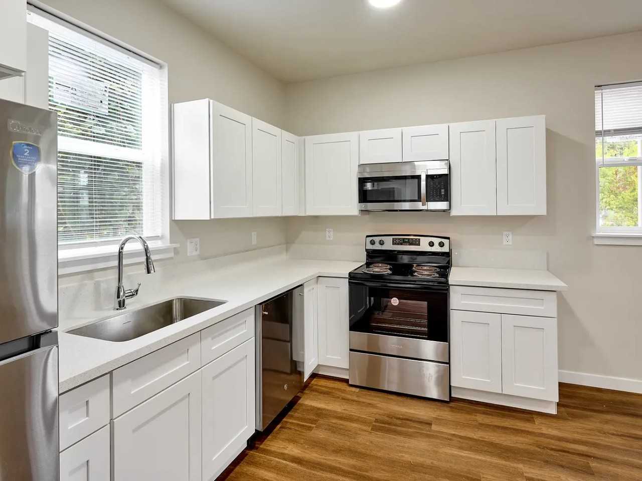 1804 17th Ave Sw - Photo 4 of 18