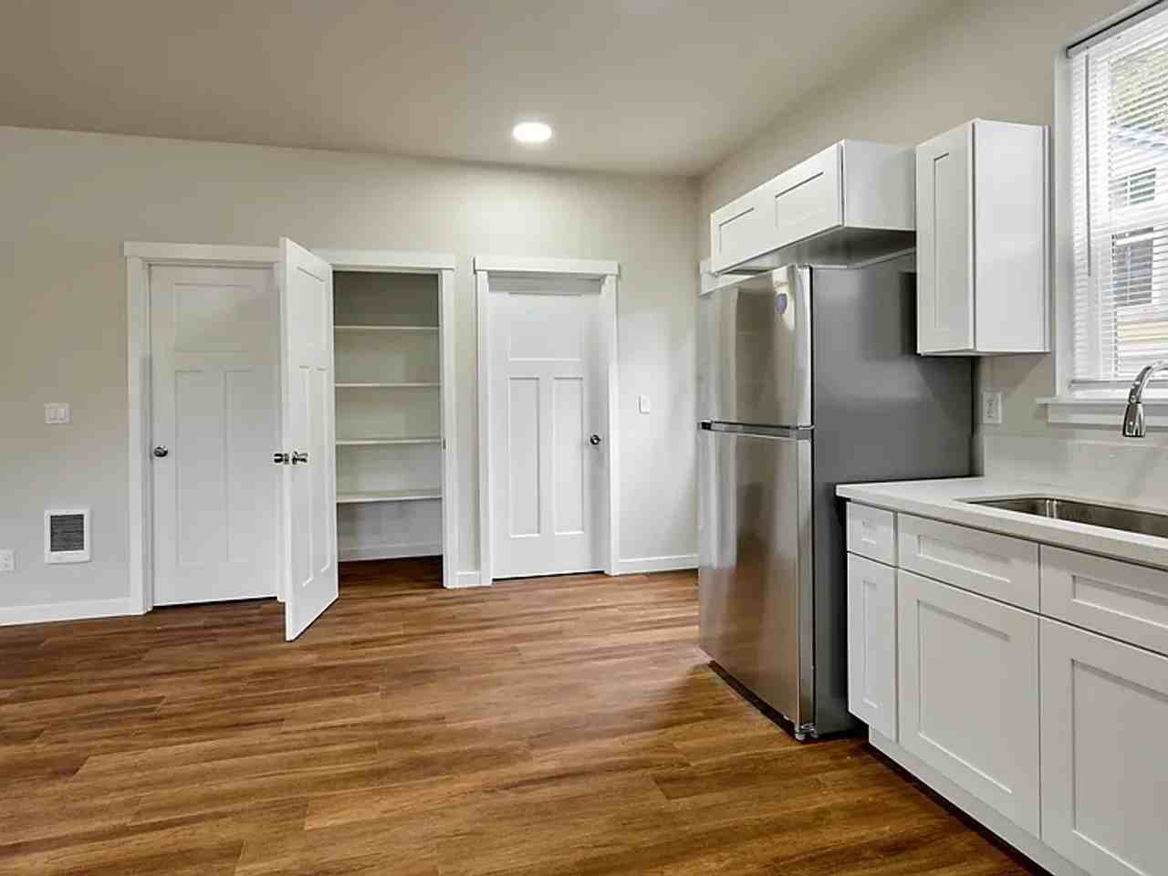 1804 17th Ave Sw - Photo 6 of 18