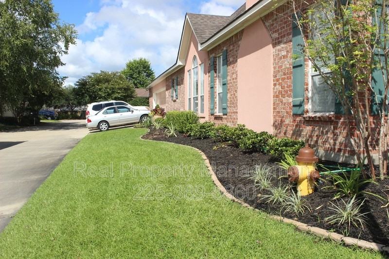 3938 Garden View Dr - Photo 2 of 17