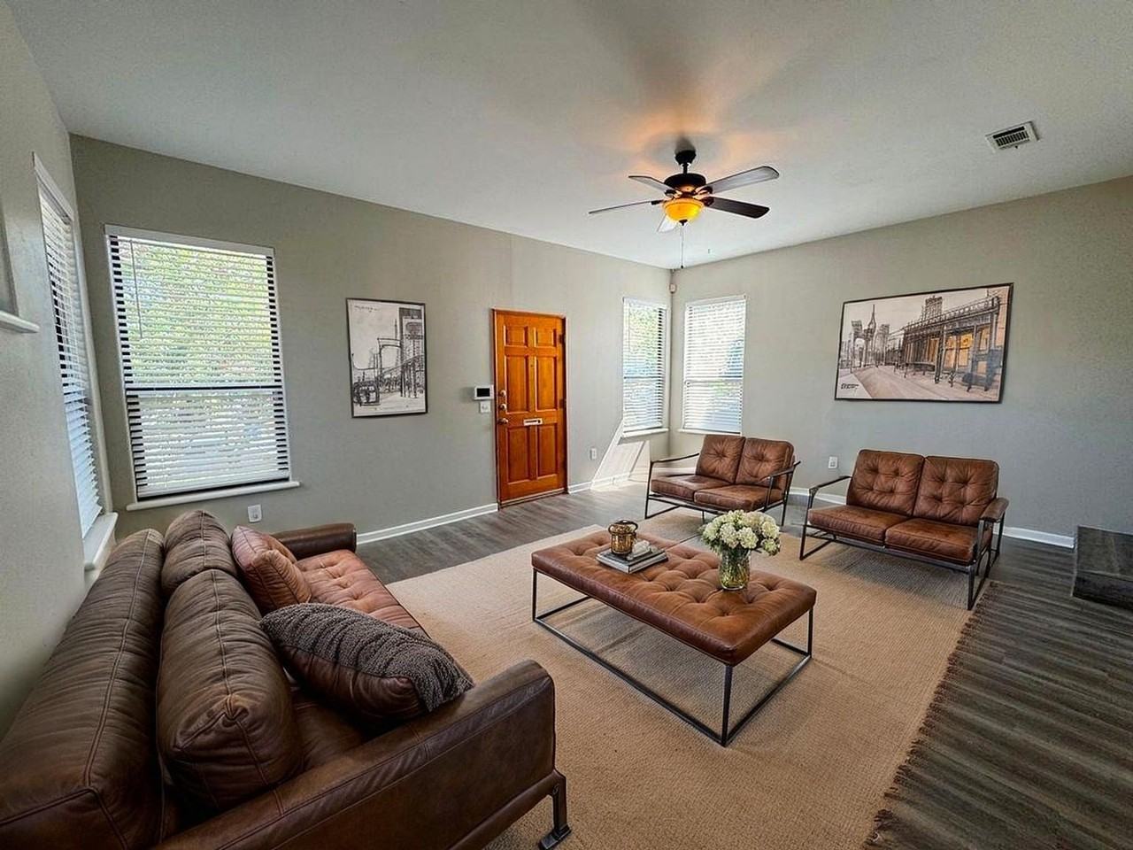 2202 E Side Dr - Photo 3 of 45