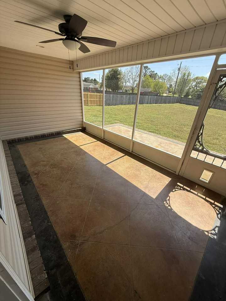 708 Sandstone Dr #1 - Photo 5 of 10