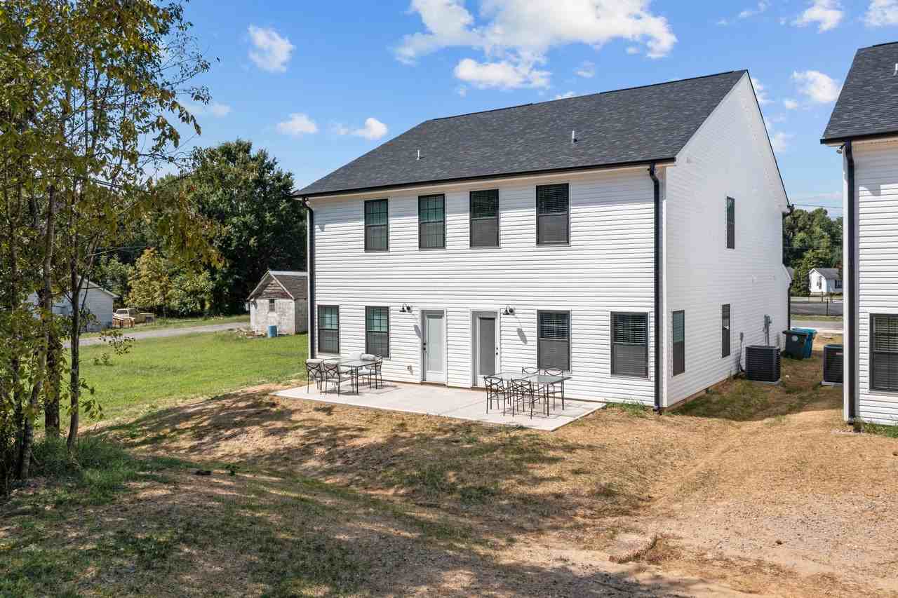 808 Crown Point Dr #1 - Photo 6 of 38