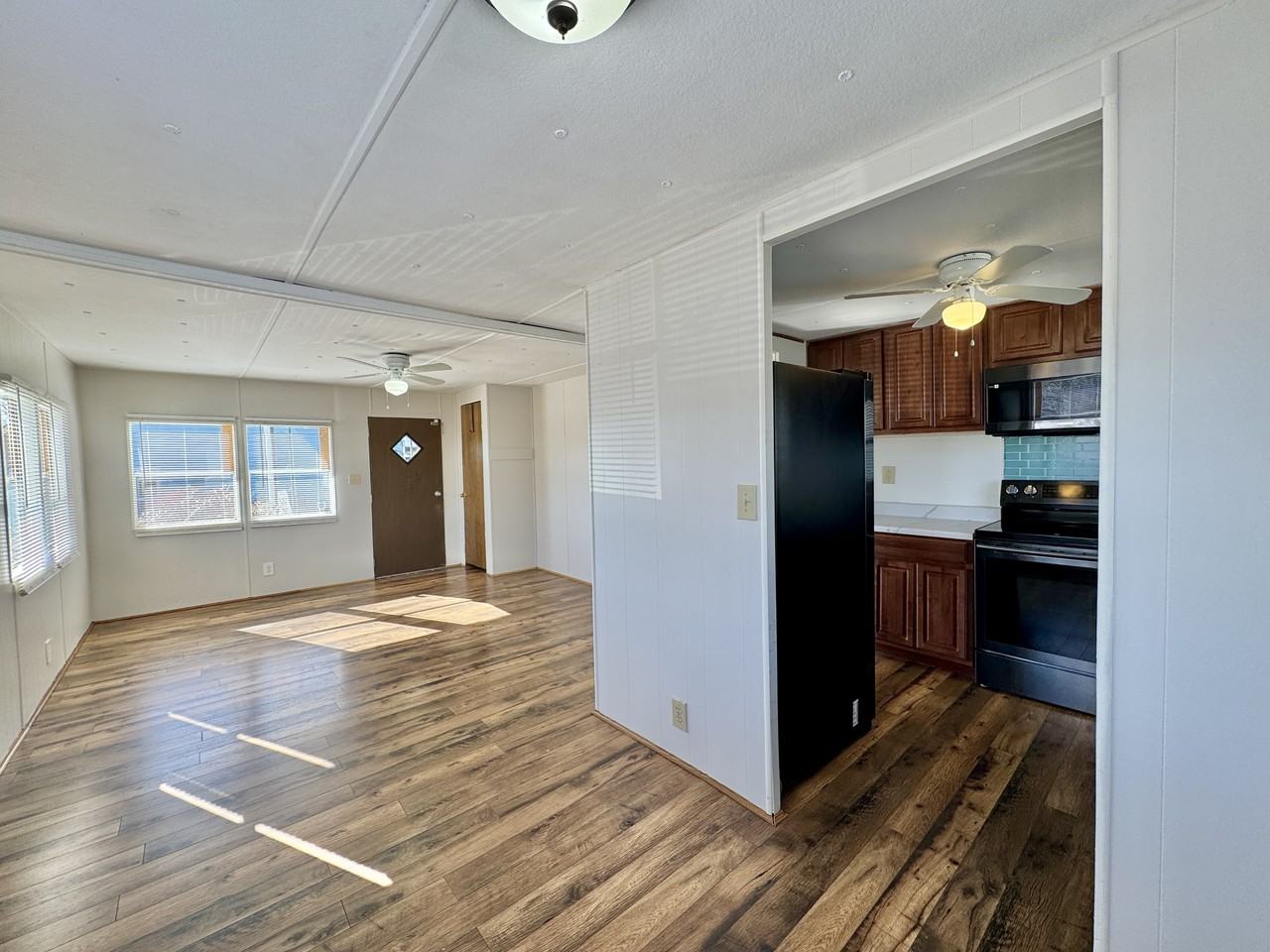 836 Commerce St #1 - Photo 4 of 20