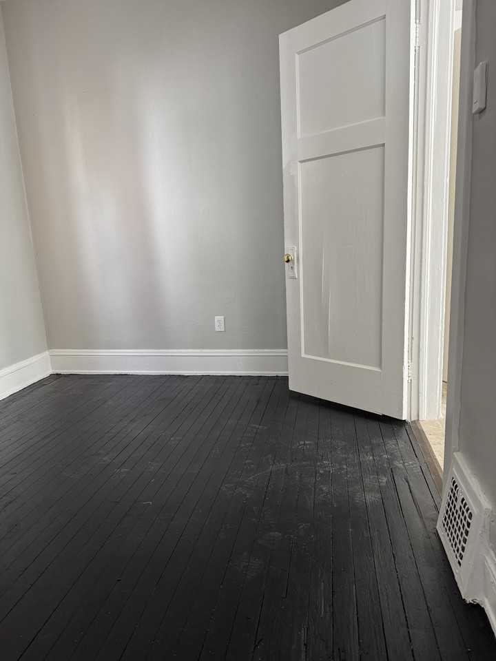 2927 E 126th St #1 - Photo 6 of 6