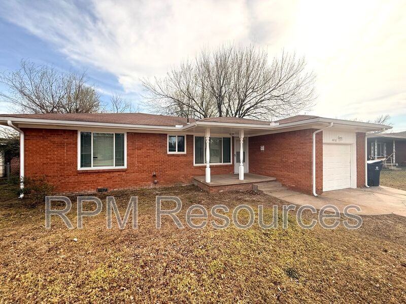 4416 Nw 44th St - Photo 2 of 18