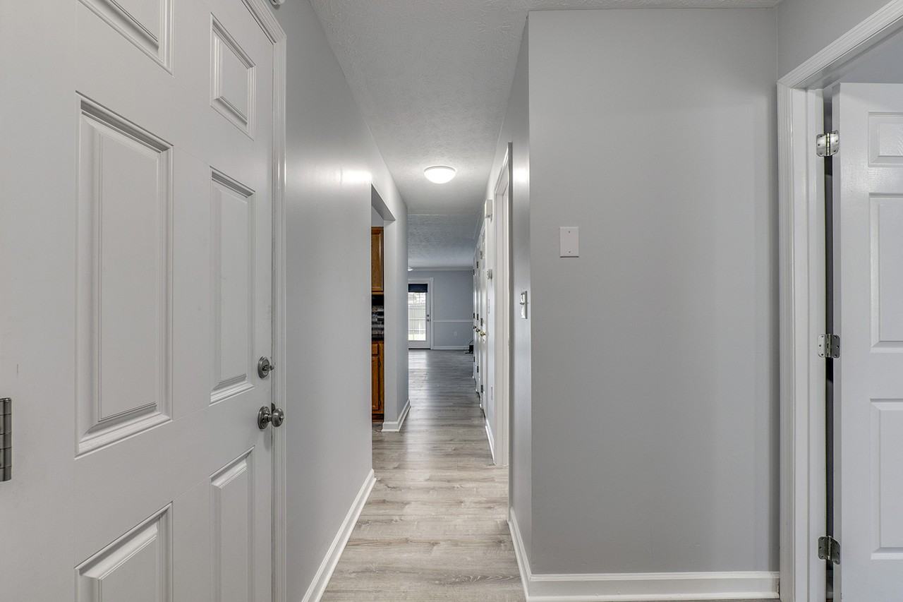 103 Pinewood Dr #1 - Photo 2 of 22