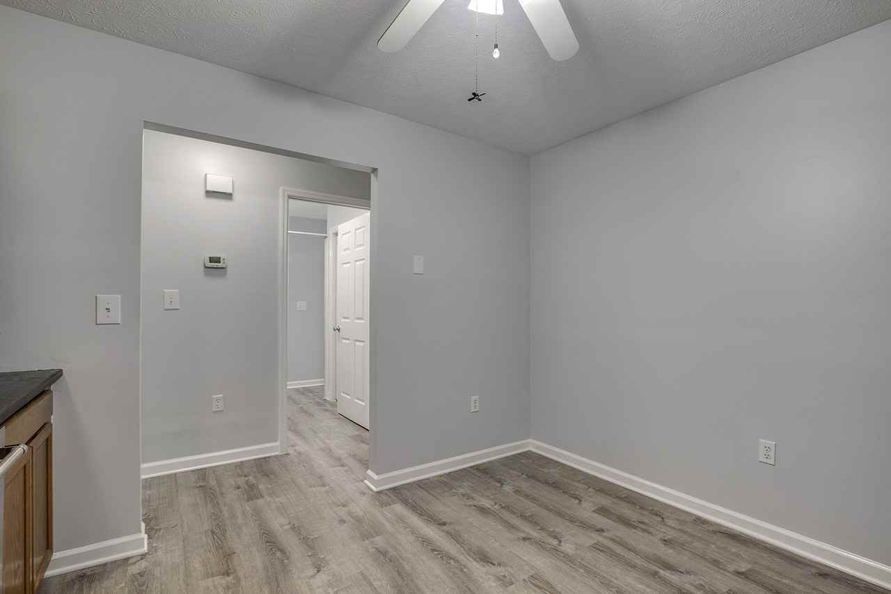 103 Pinewood Dr #1 - Photo 5 of 22