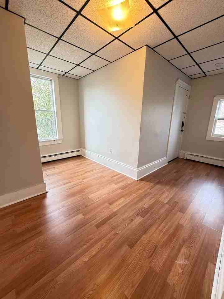 70-72 Broadway - Photo 5 of 31