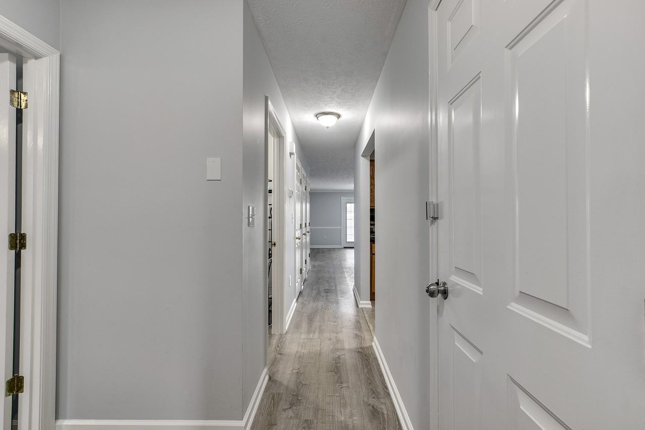101 Pinewood Dr #1 - Photo 2 of 22