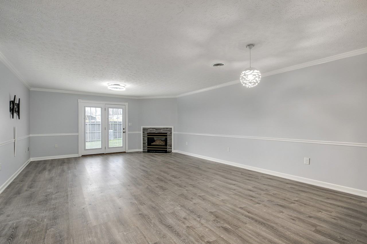 101 Pinewood Dr #1 - Photo 7 of 22