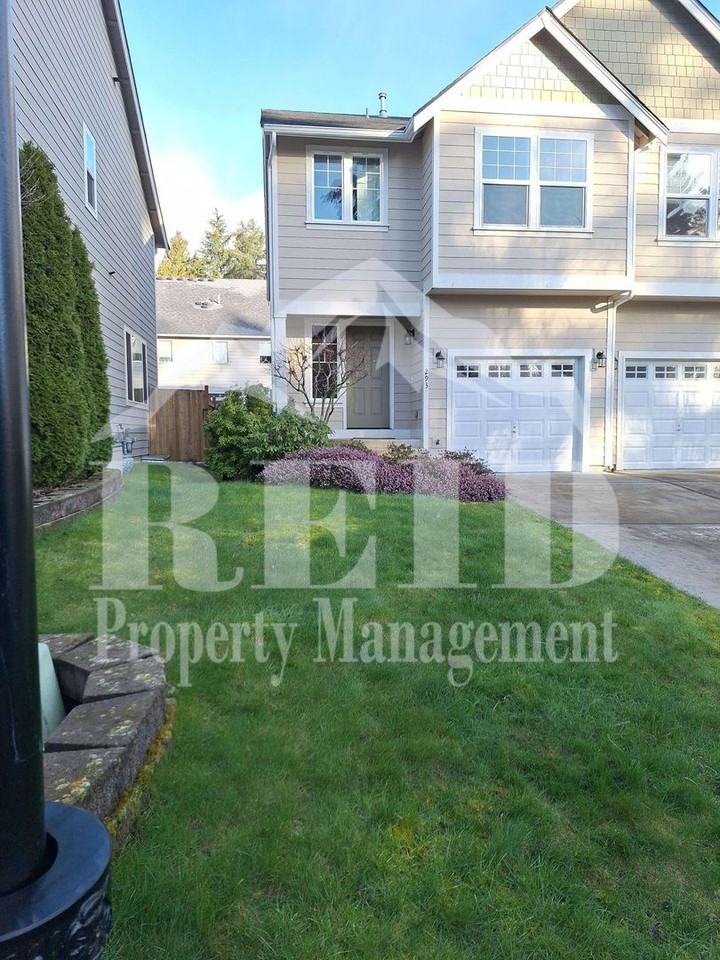 293 Ne Miramar Cir - Photo 2 of 50