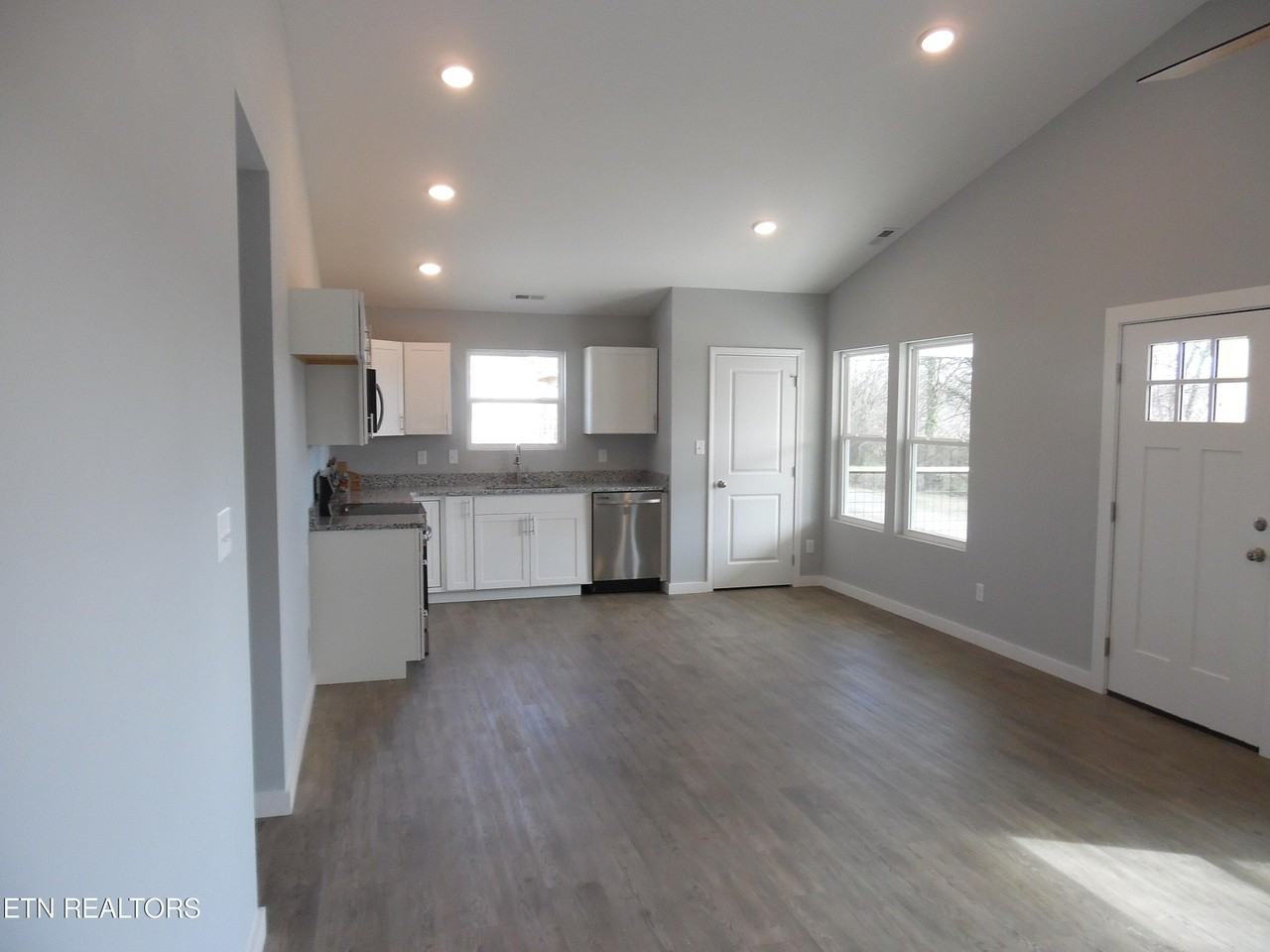 3615 Lyle Ave #1 - Photo 3 of 20