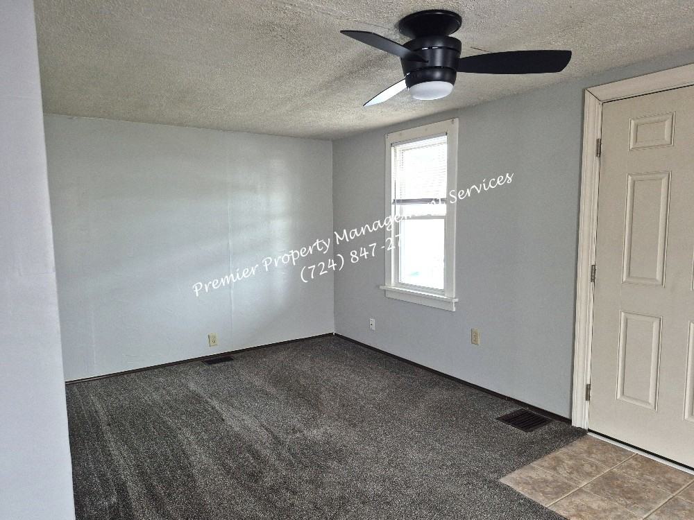 905 Crawford St #3 - Photo 4 of 11