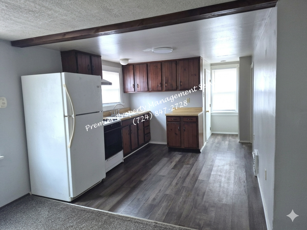 905 Crawford St #3 - Photo 6 of 11