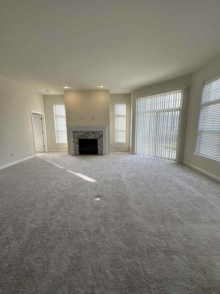 13745 Creekside Pass #1 - Photo 5 of 50