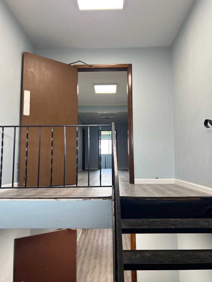 4644 Burkhardt Ave - Photo 5 of 11