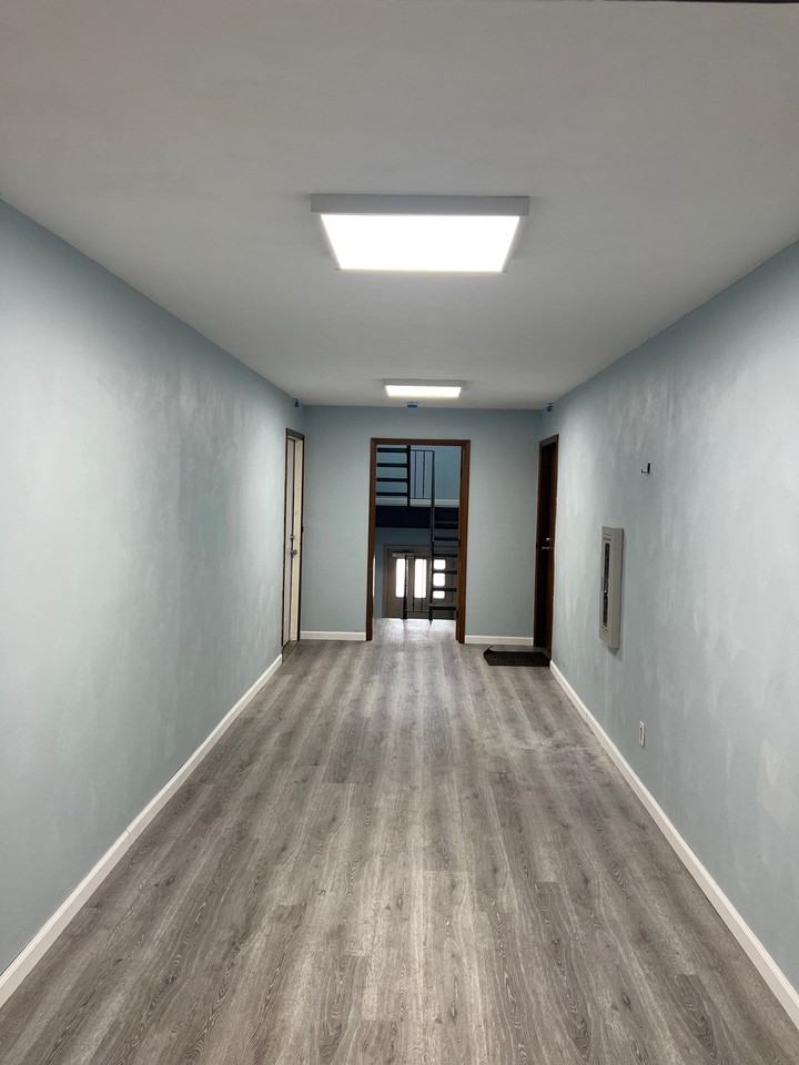 4644 Burkhardt Ave - Photo 6 of 11