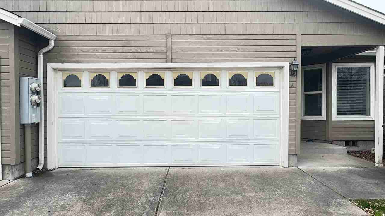 3154 Forest Hills Dr #A - Photo 3 of 13