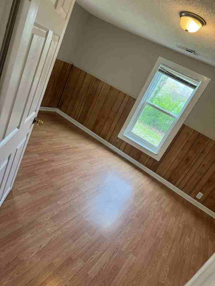 2516 Simpson St - Photo 4 of 5