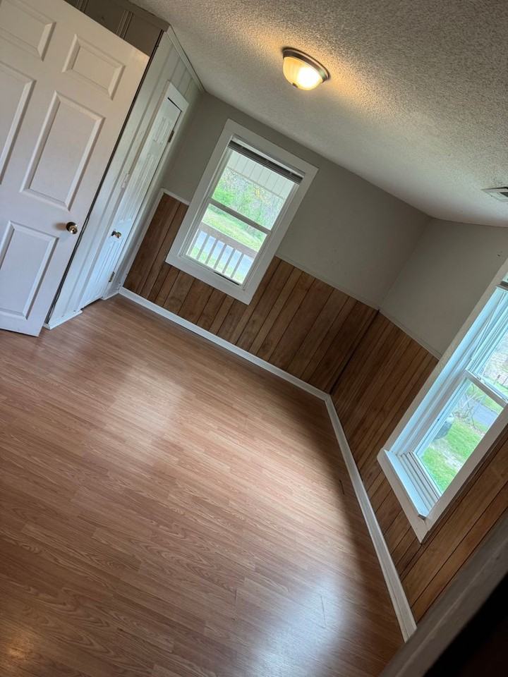 2516 Simpson St - Photo 5 of 5