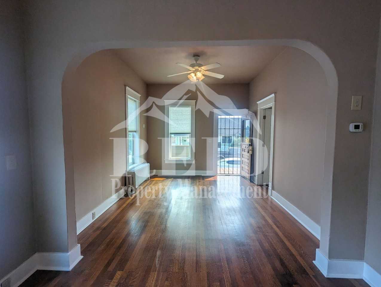 657 Highland Ave - Photo 5 of 23