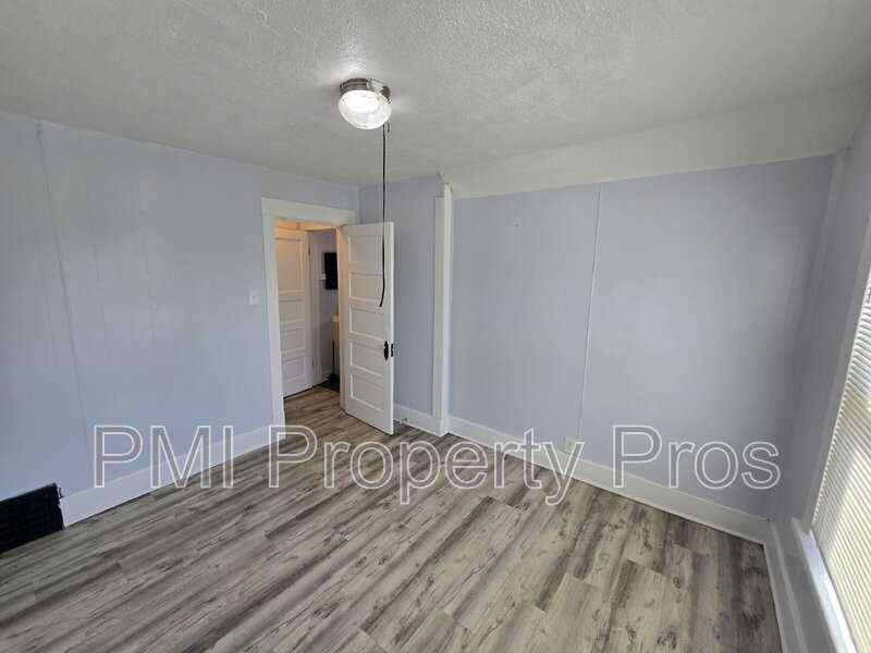 2509A N Buffum St - Photo 2 of 15