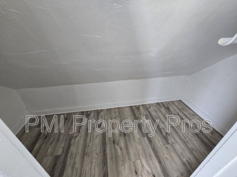 2509A N Buffum St - Photo 3 of 15